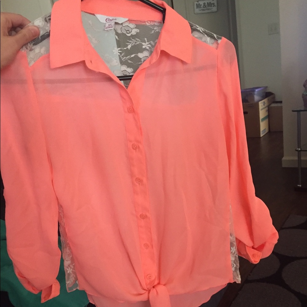 XS Coral and Lace Blouse